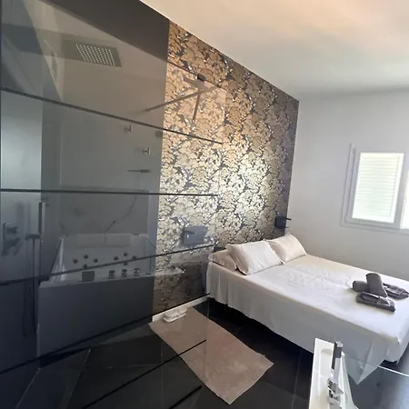 בית הארחה Sea Paradise View (adults Only) בארי